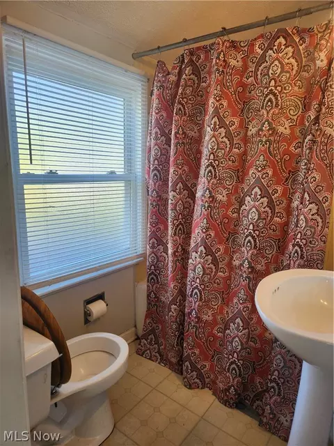 Bath - 19611 Libby Rd, Maple Heights, OH 44137 photo 1 of 1