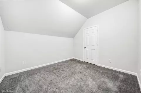 Bedroom - 4211 Park Ave, Ashtabula, OH 44004 photo 9 of 10