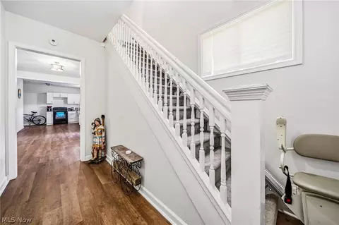 Entry Way - 4211 Park Ave, Ashtabula, OH 44004 photo 1 of 5
