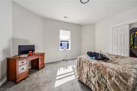 Bedroom - 4211 Park Ave, Ashtabula, OH 44004 photo 3 of 10