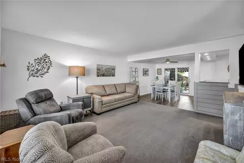 Living - 9838 Highgate Ct, Mentor, OH 44060 photo 2 of 3