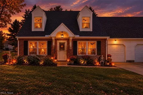 Exterior - 9838 Highgate Ct, Mentor, OH 44060 photo 2 of 10