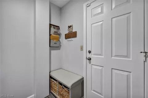 Entry Way - 9838 Highgate Ct, Mentor, OH 44060 photo 4 of 4
