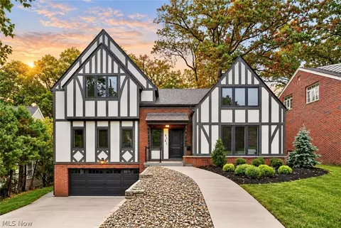 2121 Valley View Dr, Rocky River, OH 44116