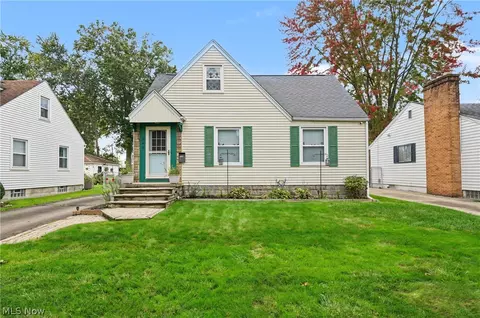 644 Meadowbrook Ave SE, Warren, OH 44484