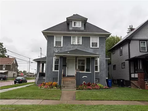 3219 W 111th St, Cleveland, OH 44111