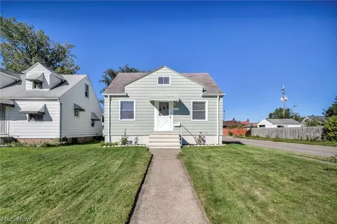 3774 W 116th St, Cleveland, OH 44111