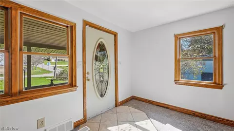 Entry Way - 668 Hazelton St, Masury, OH 44438 photo 1 of 2