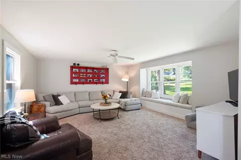 Living - 150 E Warner Rd, Akron, OH 44319 photo 2 of 2