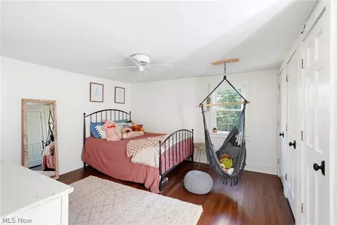 Bedroom - 150 E Warner Rd, Akron, OH 44319 photo 4 of 6