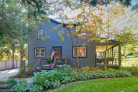 Exterior - 150 E Warner Rd, Akron, OH 44319 photo 9 of 10