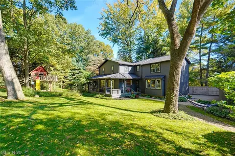 Exterior - 150 E Warner Rd, Akron, OH 44319 photo 4 of 10