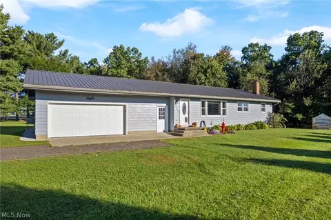8455 Columbus Rd, Shreve, OH 44676