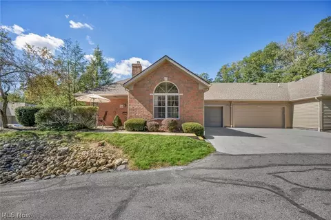7780 Brittanny Dr NE, North Canton, OH 44720