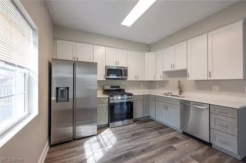 Kitchen - 1716 Robindale St, Wickliffe, OH 44092 photo 1 of 4