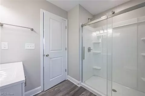 Bath - 1716 Robindale St, Wickliffe, OH 44092 photo 1 of 4