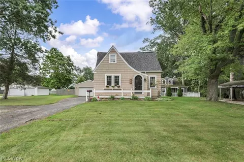 167 Lear Rd, Avon Lake, OH 44012