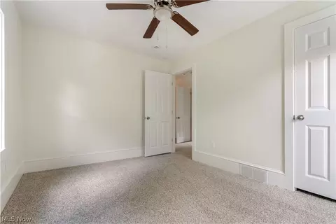 Bedroom - 156 E Mapledale Ave, Akron, OH 44301 photo 4 of 6