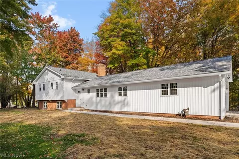 2971 Lander Rd, Pepper Pike, OH 44124