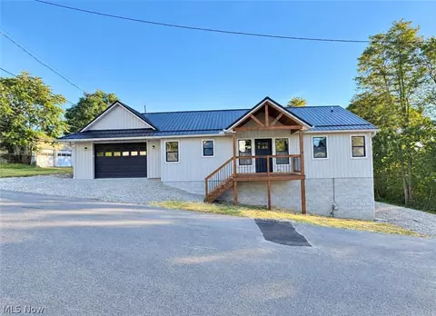 155 E Spring St, Cadiz, OH 43907