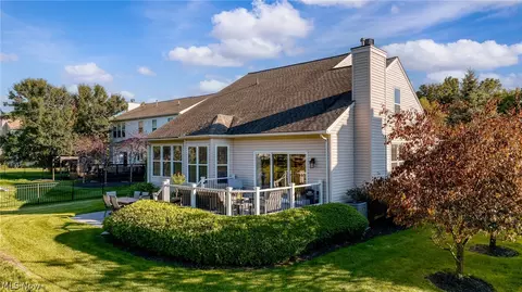Exterior - 35760 Ithaca Dr, Avon, OH 44011 photo 7 of 8