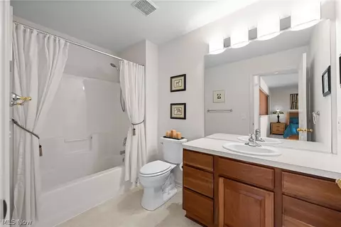 Bath - 35760 Ithaca Dr, Avon, OH 44011 photo 4 of 4