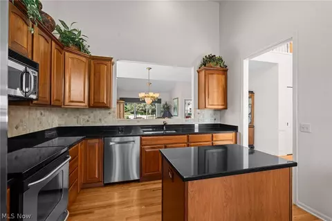 Kitchen - 35760 Ithaca Dr, Avon, OH 44011 photo 3 of 5