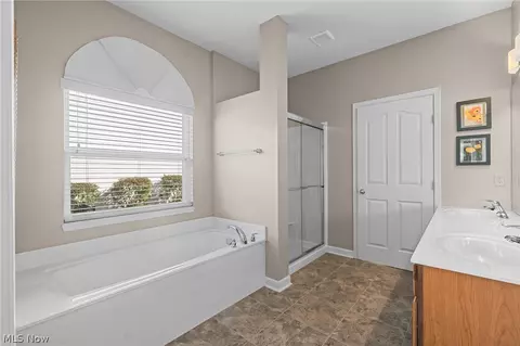 Bath - 35760 Ithaca Dr, Avon, OH 44011 photo 2 of 4