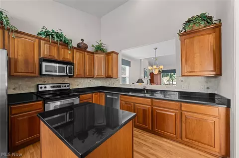 Kitchen - 35760 Ithaca Dr, Avon, OH 44011 photo 5 of 5