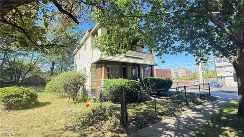 2766 E 119th St, Cleveland, OH 44120