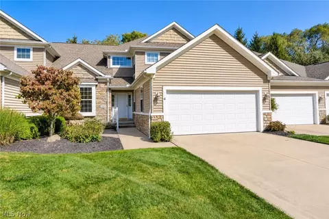 29433 Hummingbird Cir, Westlake, OH 44145