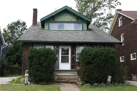 268 E 151 St, Cleveland, OH 44110