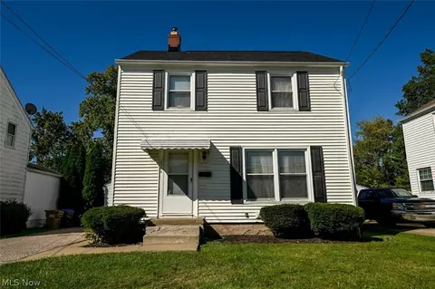 2564 8th St, Cuyahoga Falls, OH 44221