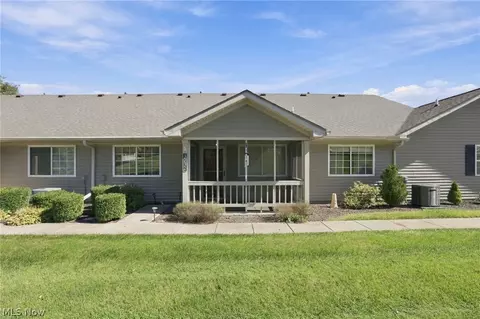 3732 Colony Hill Dr, Zanesville, OH 43701