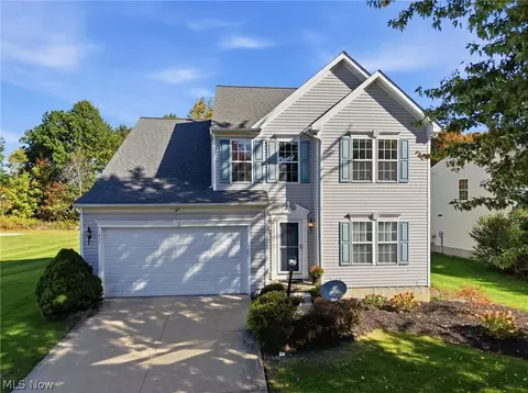 1829 Curry Ln, Twinsburg, OH 44087
