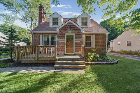24671 Florence Ave, North Olmsted, OH 44070