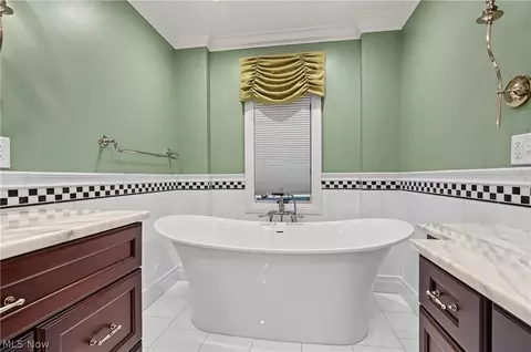 Bath - 3382 E Glencoe Rd, Richfield, OH 44286 photo 3 of 6