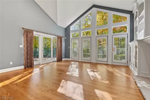 Living - 3382 E Glencoe Rd, Richfield, OH 44286 photo 2 of 5
