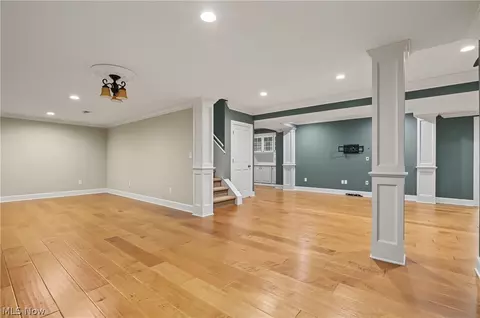 Living - 3382 E Glencoe Rd, Richfield, OH 44286 photo 4 of 5