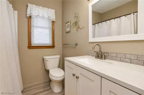 Bath - 3864 State Rd S, Ashtabula, OH 44004 photo 2 of 4