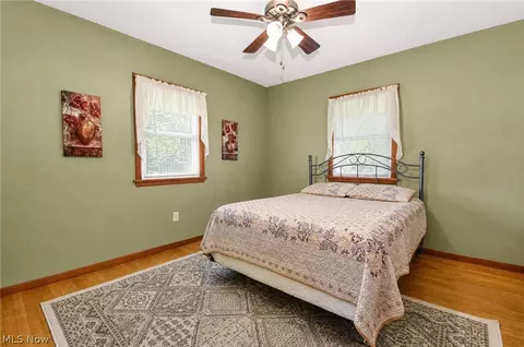 Bedroom - 3864 State Rd S, Ashtabula, OH 44004 photo 3 of 6