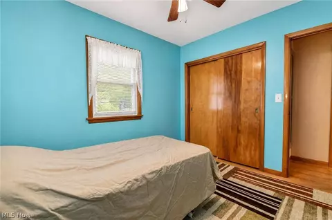 Bedroom - 3864 State Rd S, Ashtabula, OH 44004 photo 4 of 6