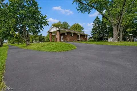 Exterior - 3864 State Rd S, Ashtabula, OH 44004 photo 4 of 15