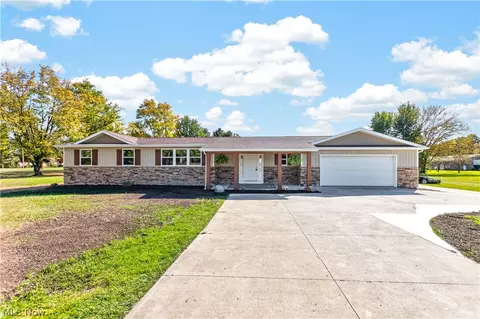 7206 Crocker Rd, Valley City, OH 44280