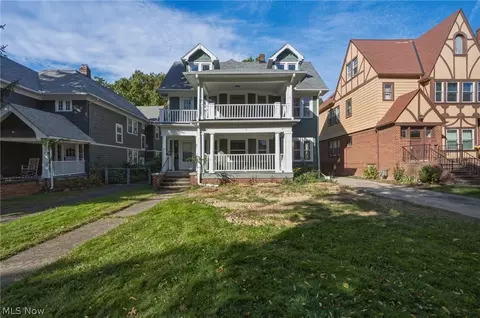 3379 Euclid Heights Blvd, Cleveland Heights, OH 44118