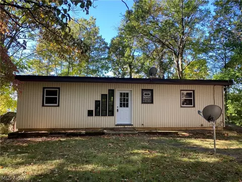 6116 NW Oakcrest Ave NW, Canton, OH 44718