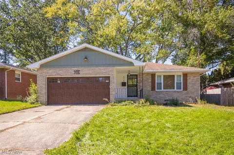 634 N Hawkins Ave, Akron, OH 44313