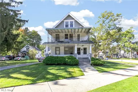 3372 Bosworth Rd, Cleveland, OH 44111
