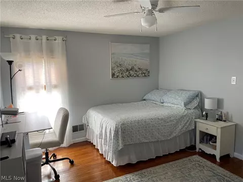 Bedroom - 1040 Calla Rd E, Poland, OH 44514 photo 2 of 6
