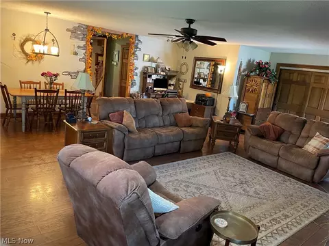 Living - 1040 Calla Rd E, Poland, OH 44514 photo 2 of 3